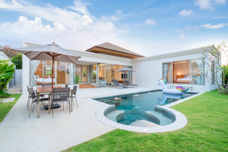 Pool Deck Resurfacing in Miami Dade County, FL